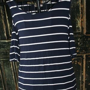 Cold Shoulders in Navy